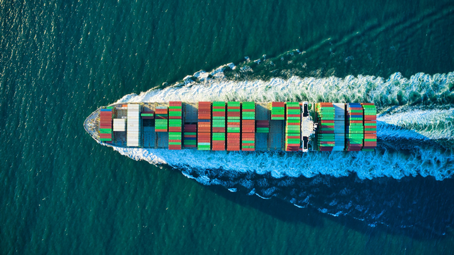 Barco en el oceano