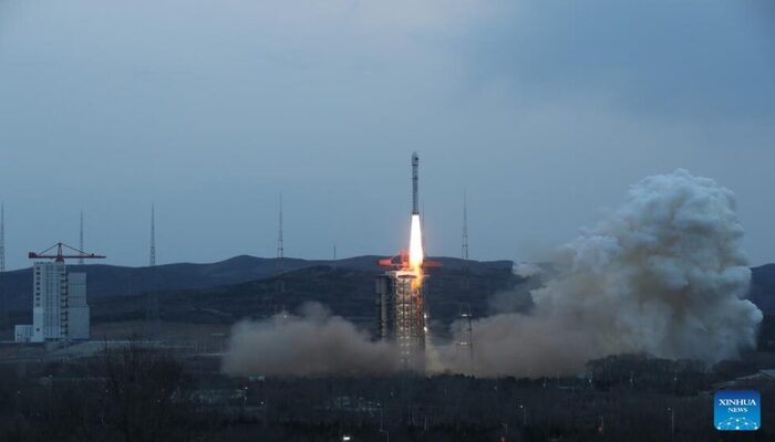 PIESAT-HONGTU-1-four-sats-Long-M