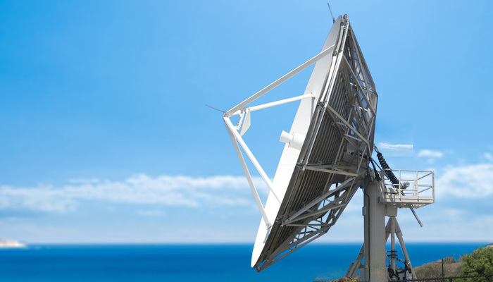 large fixed antennas