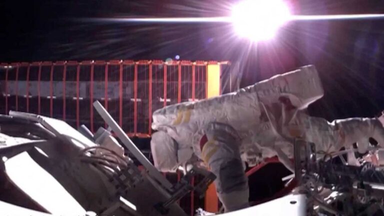 China protege su estación espacial del peligro invisible