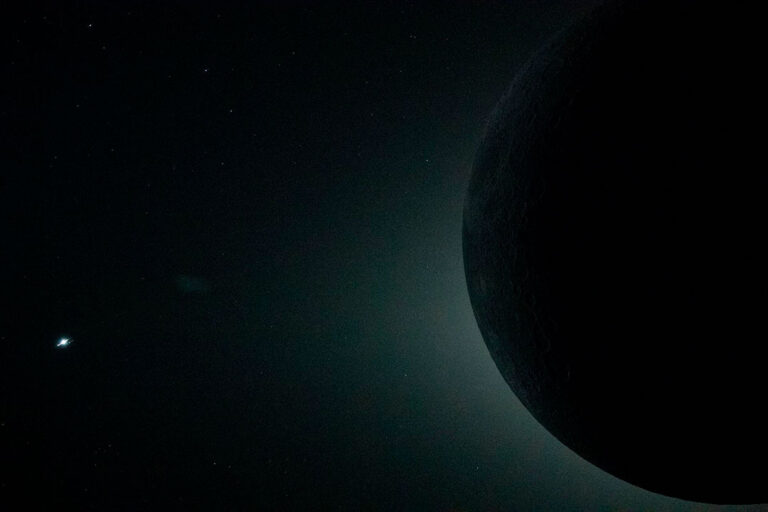 Artemis II, día 7: Artemis II envía a la Tierra sus fotos oficiales del sobrevuelo lunar