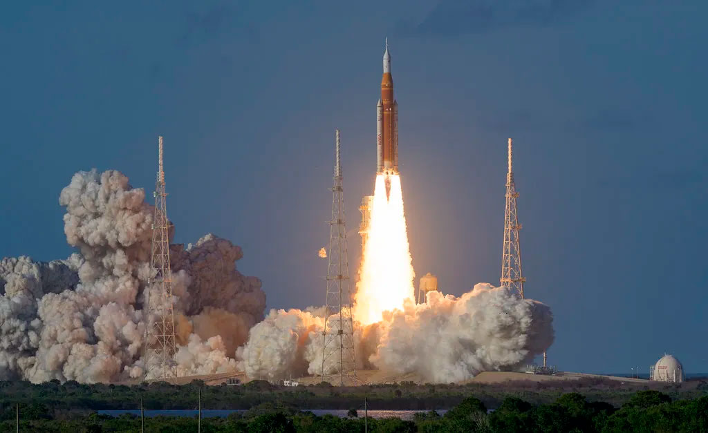 Artemis II despegó con éxito y devolvió a la humanidad al camino de la Luna