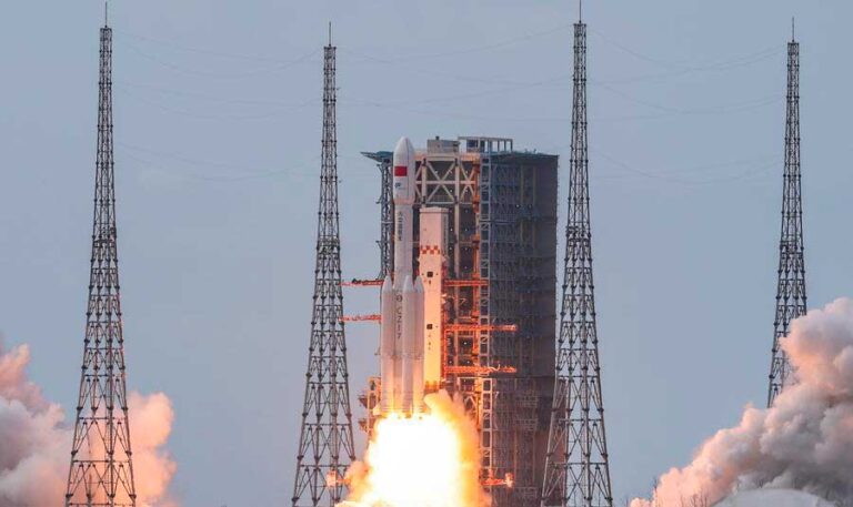 Tianzhou-10 lleva casi 7 toneladas a Tiangong y acopla en pocas horas